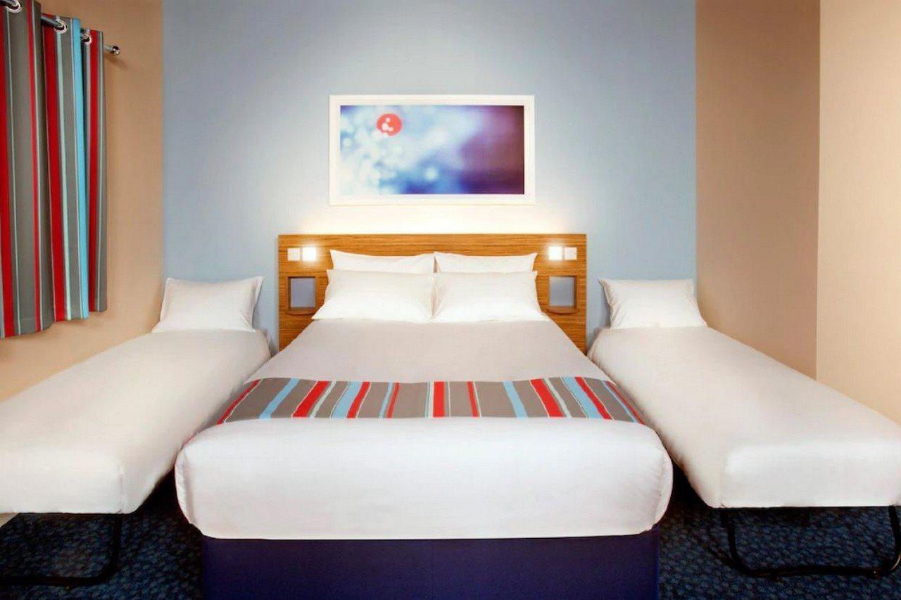 Travelodge Swindon Central Luaran gambar